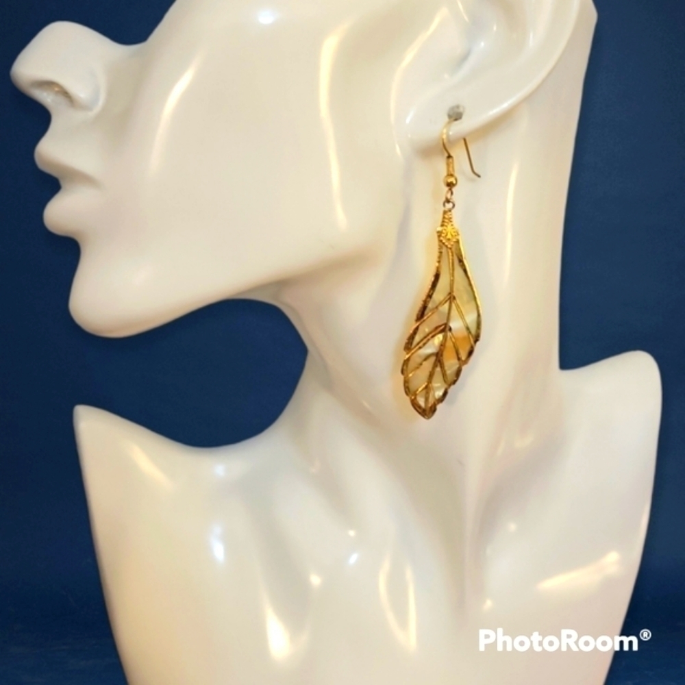 Vtg Estate Gold Plated Art Deco Mother of Pearl Leaf Earrings